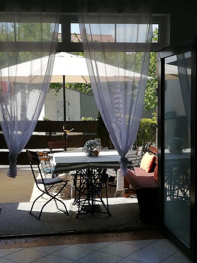 Landhaus Klambauer Ferienapartments Thermennaehe St Martins Therme Frauenkirchen Εξωτερικό φωτογραφία