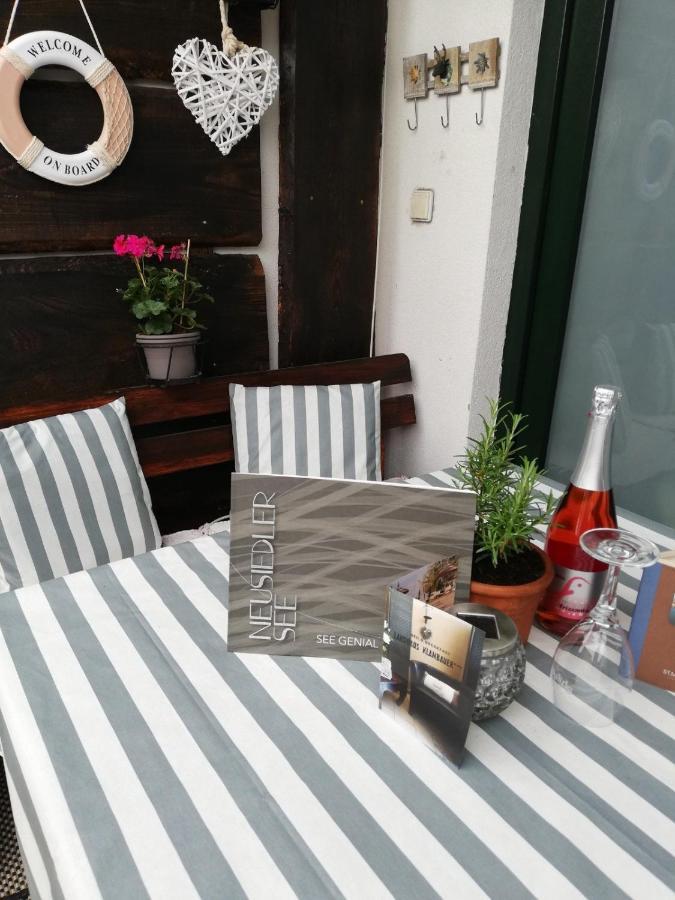 Landhaus Klambauer Ferienapartments Thermennaehe St Martins Therme Frauenkirchen Εξωτερικό φωτογραφία